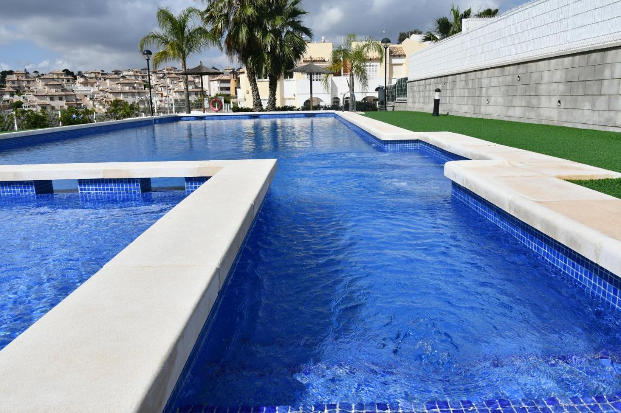 Luxurious Flat & Private Rooftop In Villamartin Orihuela Costa Dehesa de Campoamor  外观 照片