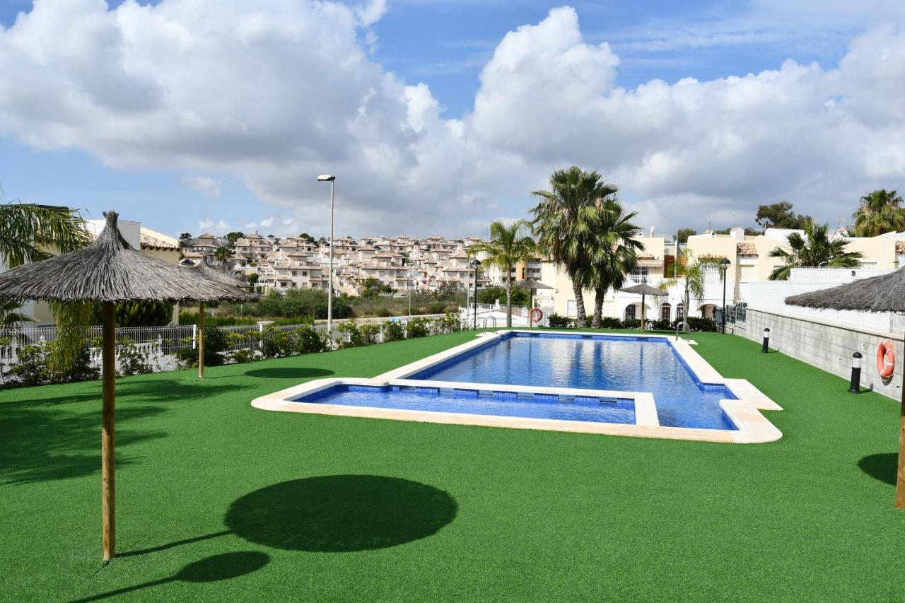 Luxurious Flat & Private Rooftop In Villamartin Orihuela Costa Dehesa de Campoamor  外观 照片